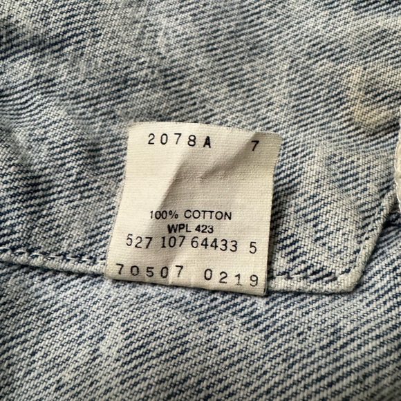 Levi's Distressed Blue Denim Jacket - Picture 9 of 9